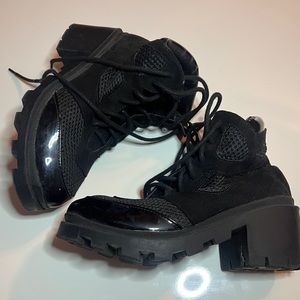 I Heart Raves chunky boots size 6